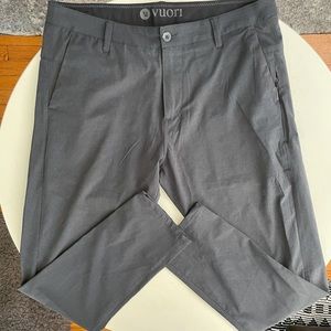 Vuori Men’s Aim Pant Gray 33x32 Tailored Fit